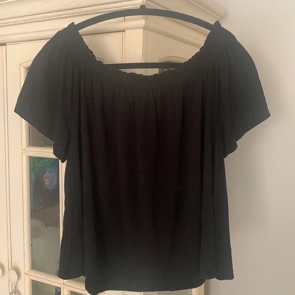 Aritzia Wilfred Off-the-Shoulder Black Blouse - Picture 2 of 9